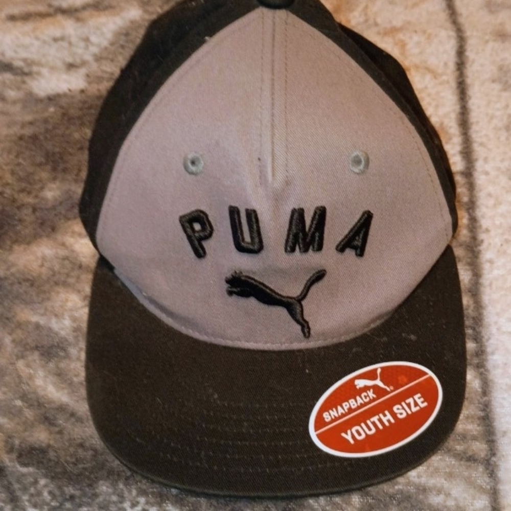 Puma Youth Black and Gray Cap